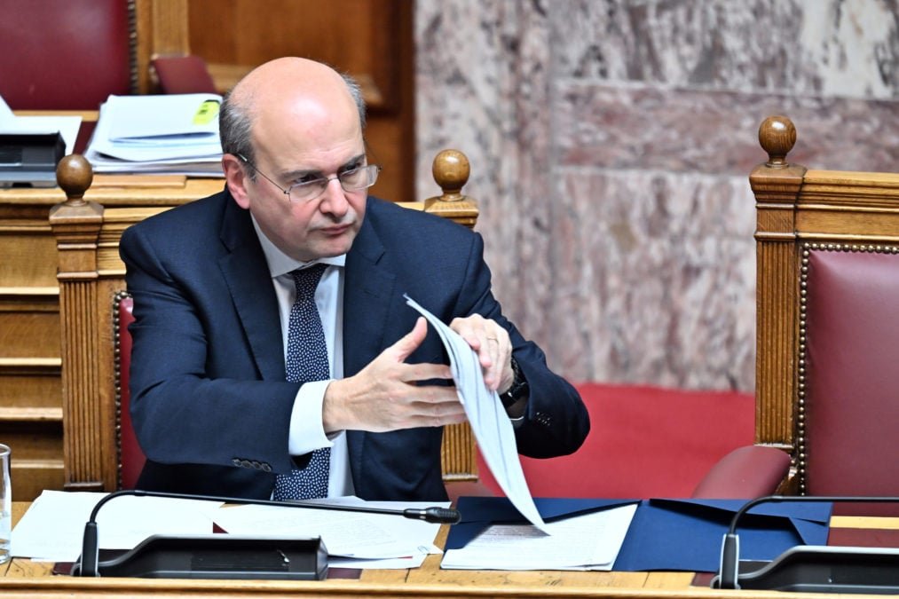 Χατζηδάκης: 14 Σημαντικές Παρεμβάσεις για τον Εκσυγχρονισμό του Δημοσίου, την Αντιπολίτευση και την Καταπολέμηση της Γραφειοκρατίας