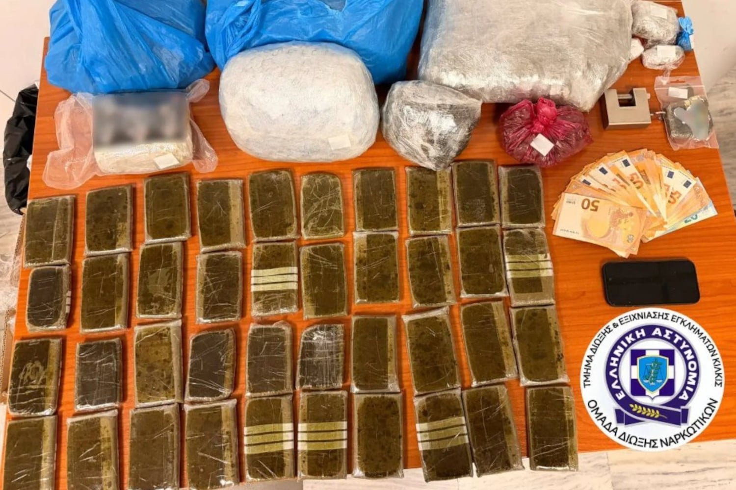 Συλλήφθηκε στη Θεσσαλονίκη άνδρας με πάνω από 10 κιλά κάνναβης: Σημαντική ποσότητα ναρκωτικών κατασχέθηκε