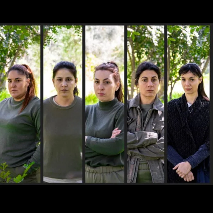 Επιστρέφει Θριαμβευτικά στο Θέατρο Άβατον, «Ο Τελευταίος Αντάρτης» – Μια Ιστορία Γυναικείας Αντίστασης