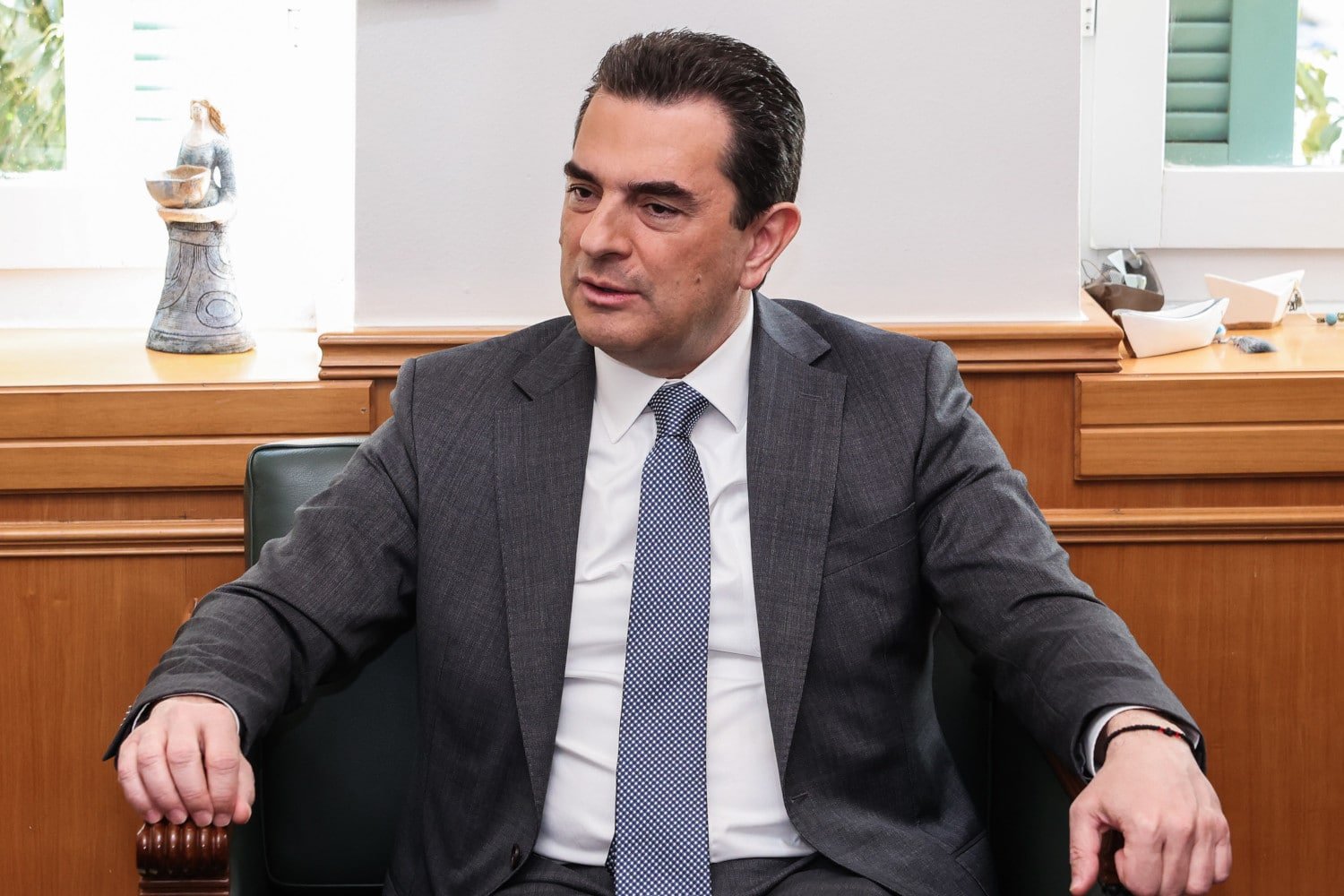 «Θα το κάνω χεράτα»: Η συνομιλία που «καίει» τον Κώστα Σκρέκα για το σκάνδαλο του ΟΠΕΚΕΠΕ (βίντεο) – Lawandorder.gr