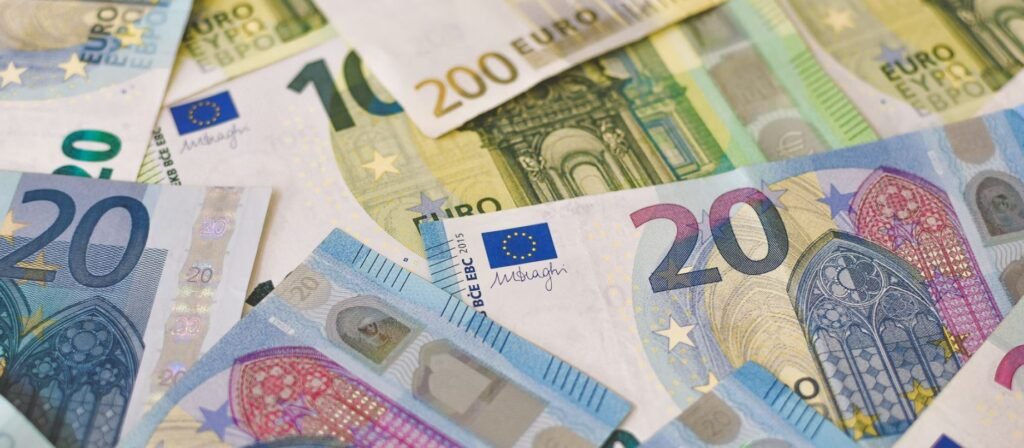 Εξωδικαστικός Μηχανισμός: Ο Μάρτιος «Σπάει Ρεκόρ» στις Ρυθμίσεις Οφειλών – Αναλυτικά Στοιχεία