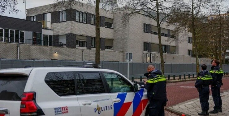 Ολλανδία: Έρευνα Αστυνομίας για Ύποπτη Έκρηξη στο “Israel Center” στο Νάικερκ