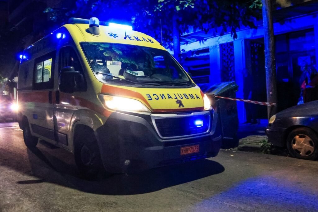 Σοβαρό τροχαίο στον Πειραιά: 18χρονος παλεύει για τη ζωή του μετά από παράσυρση από λεωφορείο – Ταυτοποιήθηκε και συνελήφθη ο οδηγός