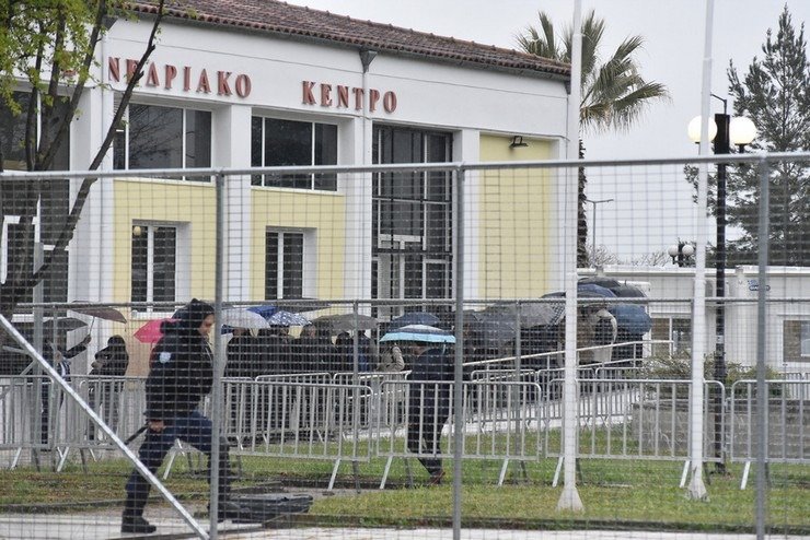 Συνεχίζεται η διαδικασία νομιμοποίησης μαρτύρων και παθόντων στη δίκη για το πολύνεκρο σιδηροδρομικό δυστύχημα στα Τέμπη