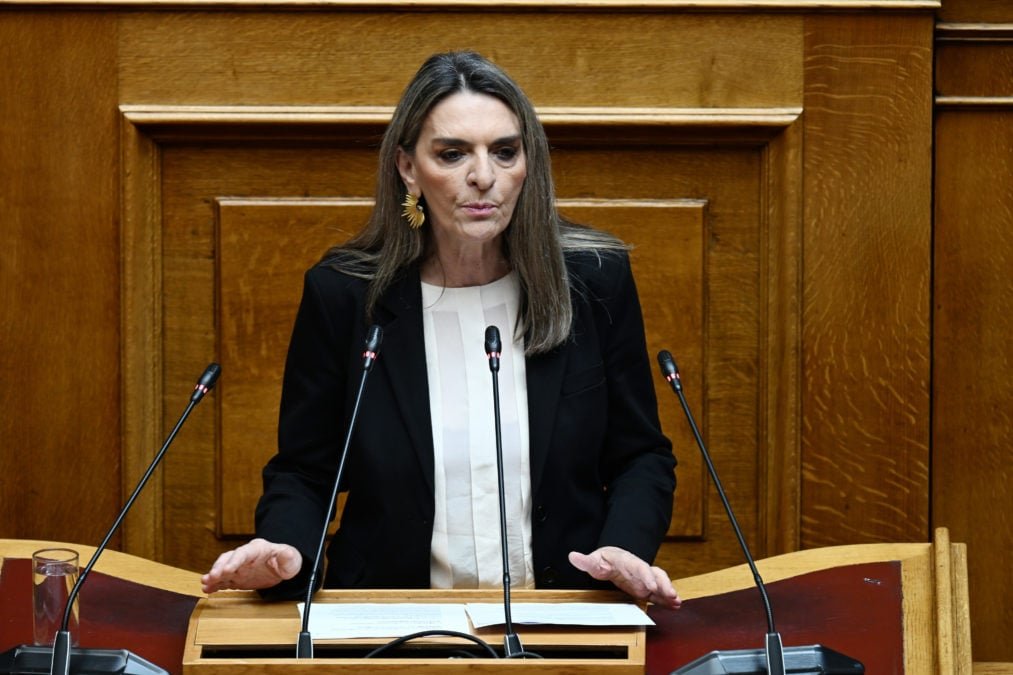 Βουλή: Συλλυπητήρια Παπαθανάση για τον θάνατο του γιου της Θεανώς Φωτίου – Πέρκα: «Είναι μία τραγική ημέρα για όλους μας»