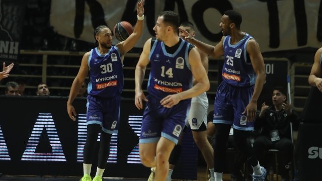 Μύκονος: Ευχές για τις ελληνικές ομάδες σε επικές μάχες με αντίπαλους τους Ισπανούς