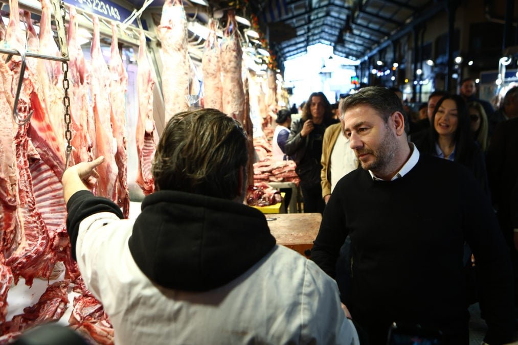 Νίκος Ανδρουλάκης από τη Βαρβάκειο: Το Πασχαλινό Τραπέζι Πιο Ακριβό για Φέτος, Επισημαίνει ο Πρόεδρος του ΠΑΣΟΚ – ΚΙΝΑΛ