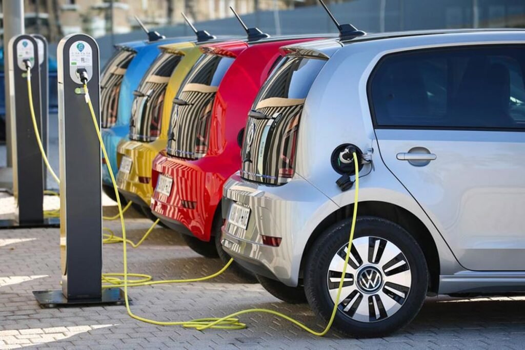 Εκτεταμένη δράση «Κινούμαι Ηλεκτρικά»: Παράταση αιτήσεων έως 30 Σεπτεμβρίου και αύξηση προϋπολογισμού κατά 6 εκατ. ευρώ