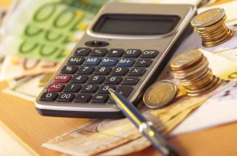 Φορολογικές Δηλώσεις 2026: Η Νέα Διαδικασία Δήλωσης Φιλοδωρημάτων για Μισθωτούς και Παρόχους Υπηρεσιών