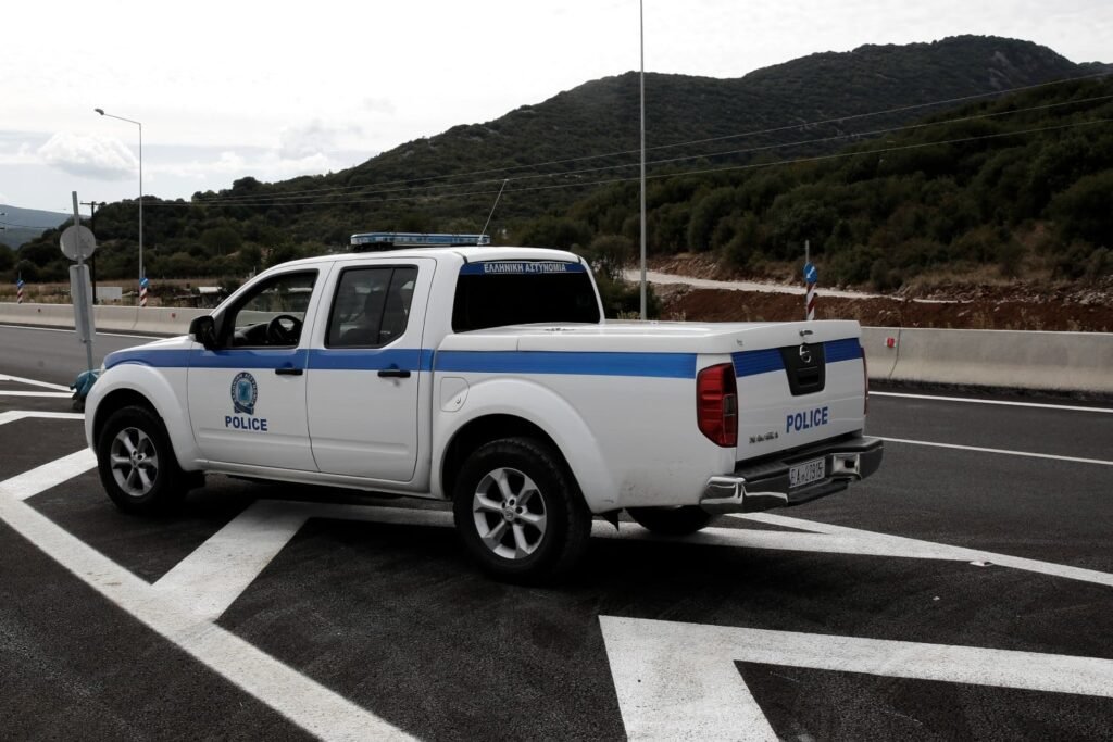 Σοβαρό περιστατικό στο Κορωπί: 48χρονη συνελήφθη για επικίνδυνη οδήγηση, μέθη και χρήση αναβολικών