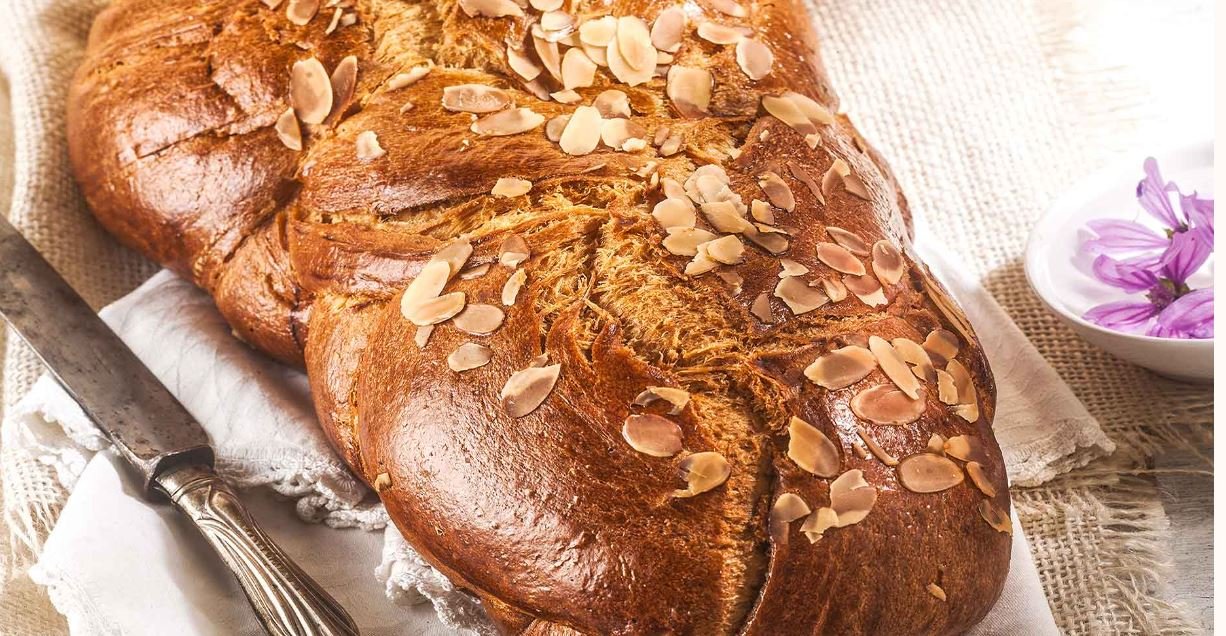 Το Πάσχα Φέτος: Πώς οι Τσουχτερές Τιμές σε Κουλούρια και Τσουρέκια Επηρεάζουν τις Αγορές των Καταναλωτών