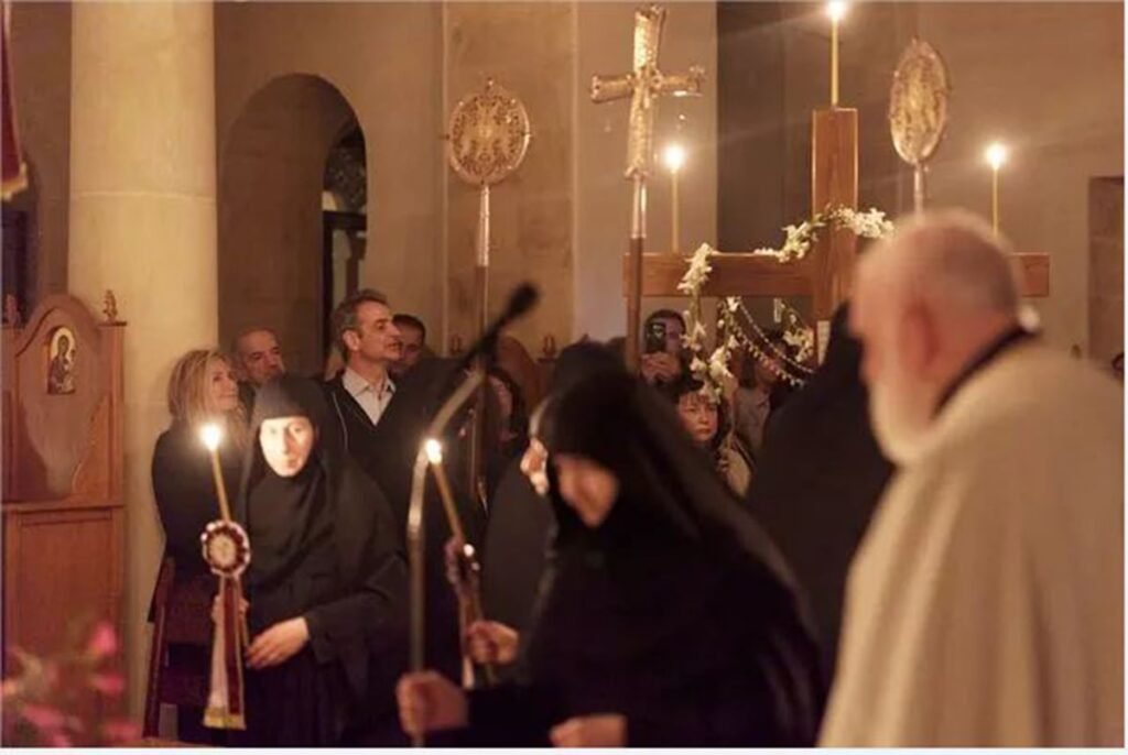 Οι πασχαλινές επιλογές των πολιτικών: Από τη Σύρο στα Χανιά και από την Αθήνα στη Θεσσαλονίκη
