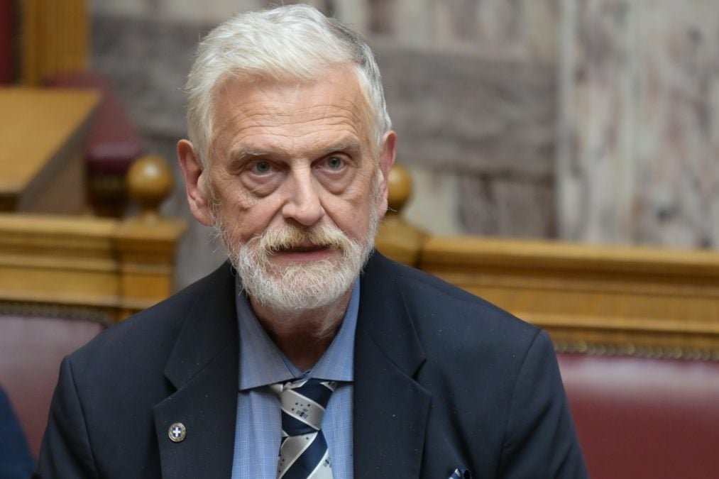 Γιάννης Λοβέρδος από τα Ιεροσόλυμα: «Απόψε το βράδυ όλοι θα προσκυνήσουμε το Άγιο Φως – Συγκινητική στιγμή»