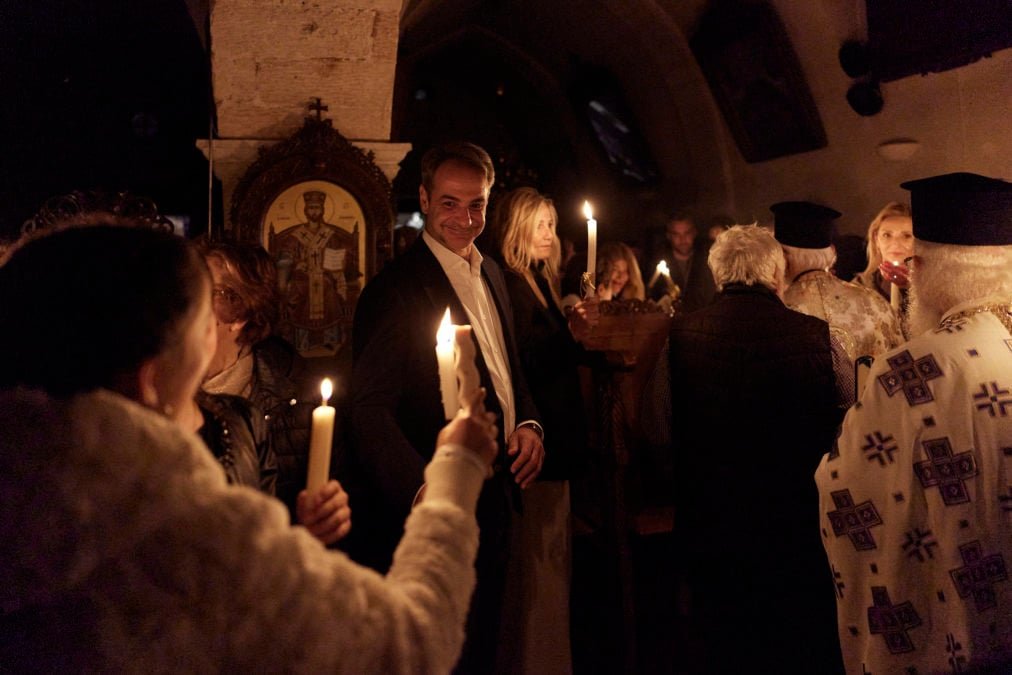 Στα Χανιά για το Πάσχα: Ο Πρωθυπουργός Κυριάκος Μητσοτάκης γιόρτασε την Ανάσταση στην Ιερά Μονή Αγίου Ιωάννη Προδρόμου Κορακιών