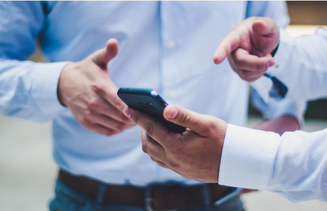 Νέα απάτη Fuel Pass: Προσοχή στα παραπλανητικά SMS και πώς να προστατευτείτε