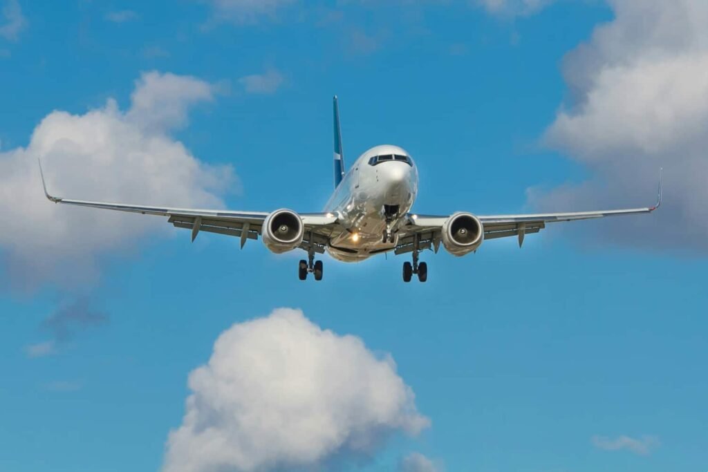 Πρωτοφανές περιστατικό σε πτήση για Ηράκλειο: Επιβάτης εκθέτει αεροσυνοδό, προκαλώντας αναστάτωση