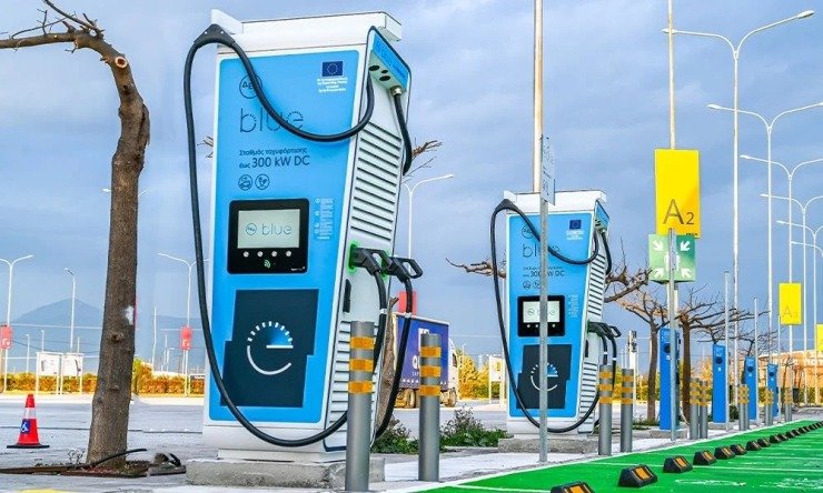 ΔΕΗ blue: 20% Επιστροφή στον λογαριασμό σας για Φόρτιση Ηλεκτρικών Οχημάτων με Visa στις Energy Hours