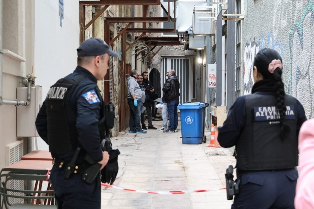 Αθήνα: Νέα στοιχεία “φωτίζουν” την τραγική πτώση γυναίκας από Αιθιοπία στον ακάλυπτο πολυκατοικίας – Κάμερες ασφαλείας “μίλησαν”