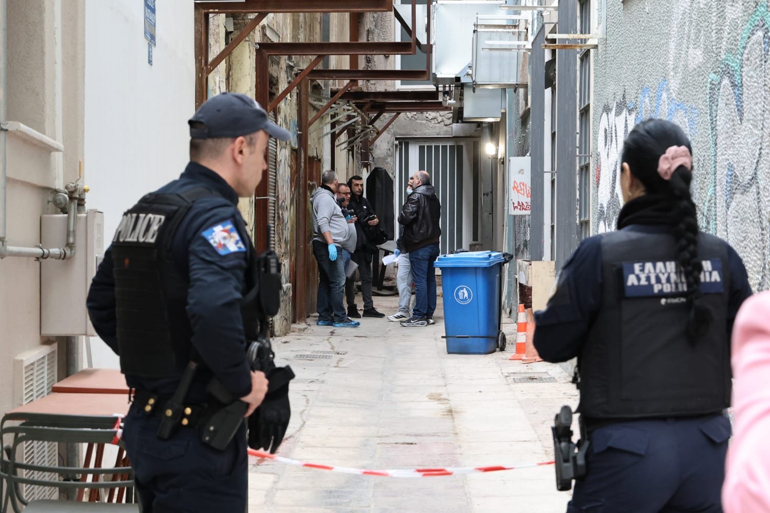 Αθήνα: Νέα στοιχεία “φωτίζουν” την τραγική πτώση γυναίκας από Αιθιοπία στον ακάλυπτο πολυκατοικίας – Κάμερες ασφαλείας “μίλησαν”