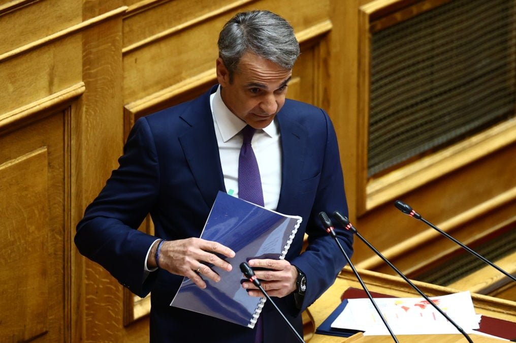 Βουλή: Τα μηνύματα Μητσοτάκη στην υψηλών τόνων συζήτηση για το Κράτος Δικαίου – Η προσπάθεια «φυγής προς τα εμπρός» και το γερμανικό εκλογικό μοντέλο