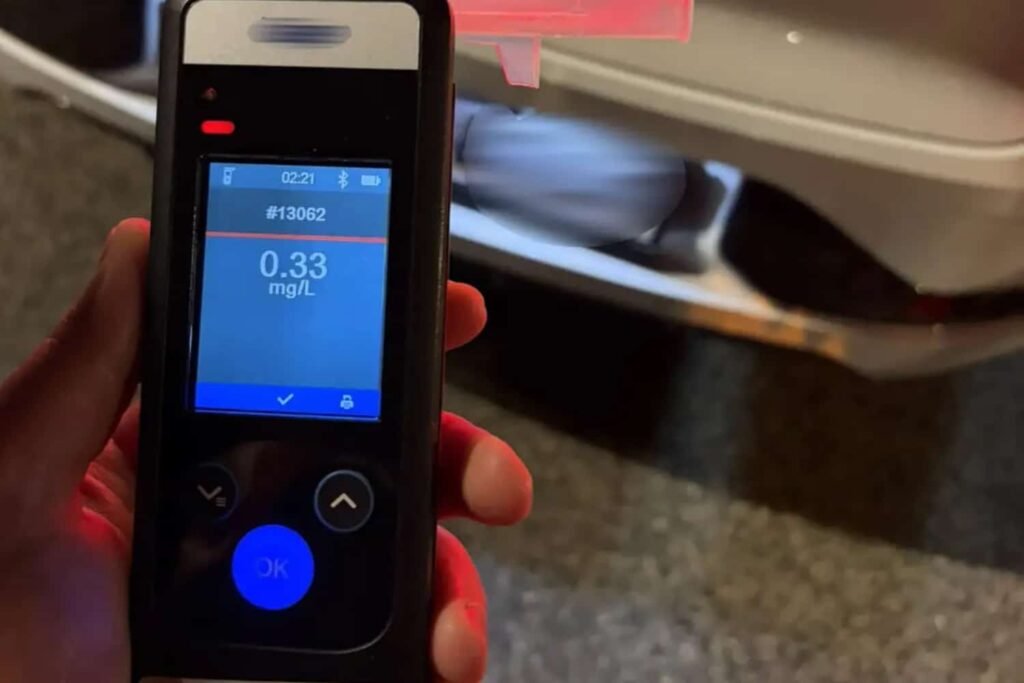 Μεθυσμένος οδηγός συνελήφθη να τρέχει με πάνω από 200 χλμ/ώρα στον Κηφισό – Η σύλληψη και το βίντεο