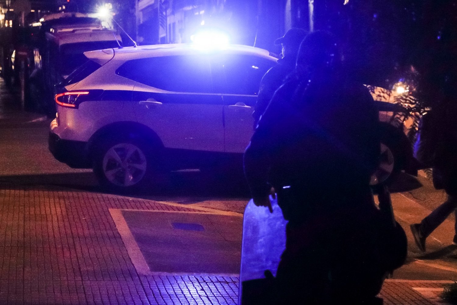 Σύλληψη 20χρονου στη Λάρισα για Ηχορύπανση σε Κατάστημα Υγειονομικού Ενδιαφέροντος