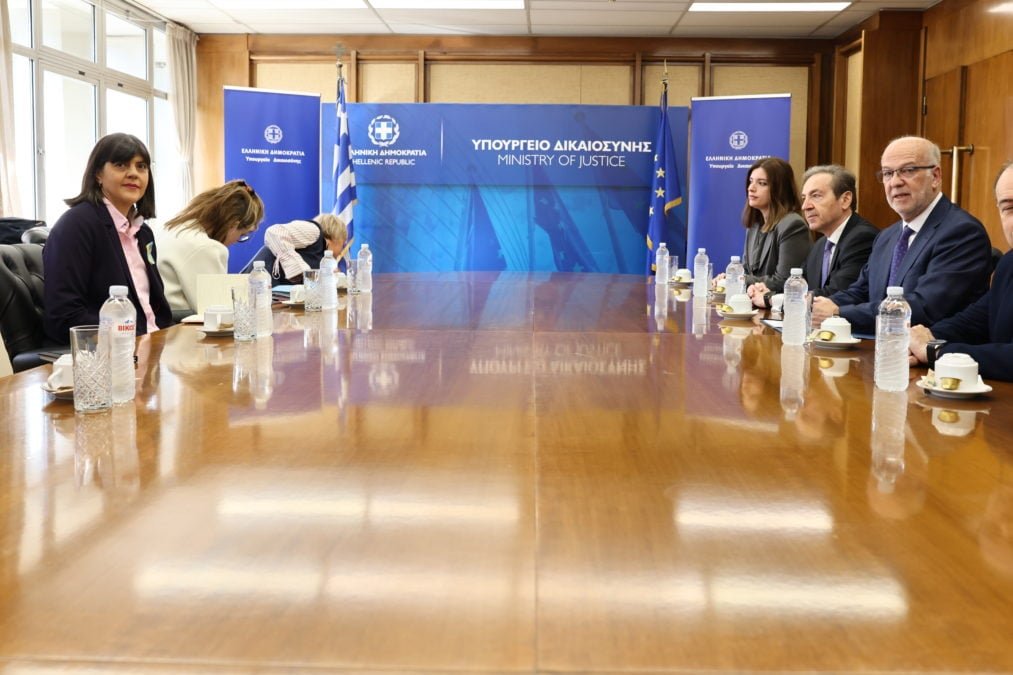 Συνάντηση Φλωρίδη – Κοβέσι: Ενέσεις για την Ευρωπαϊκή Εισαγγελία και η τύχη τριών Ευρωεισαγγελέων