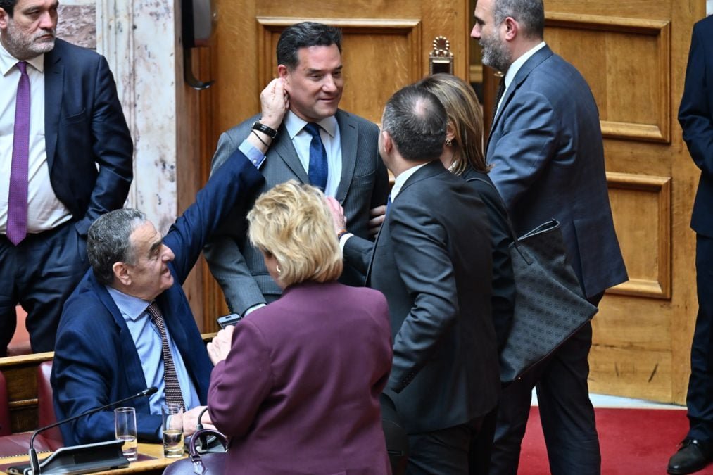 Βουλή: Εγκρίθηκε η άρση ασυλίας για 13 βουλευτές της ΝΔ – Όλα όσα συνέβησαν στην Ολομέλεια