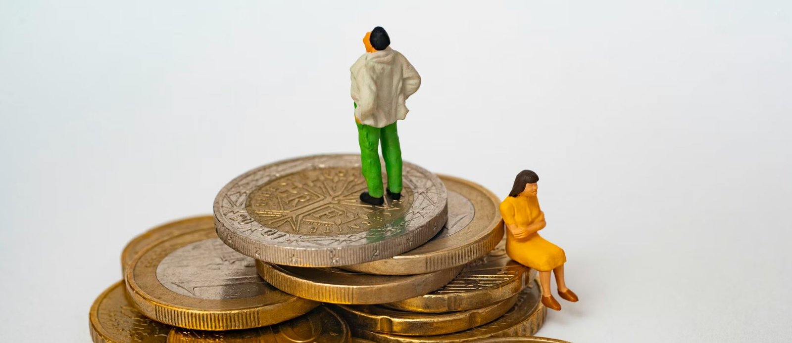 Δημόσιο: Σημαντικές Προειδοποιήσεις για 50.000 Νέους Συνταξιούχους – Οδηγός για τα Πλασματικά Έτη