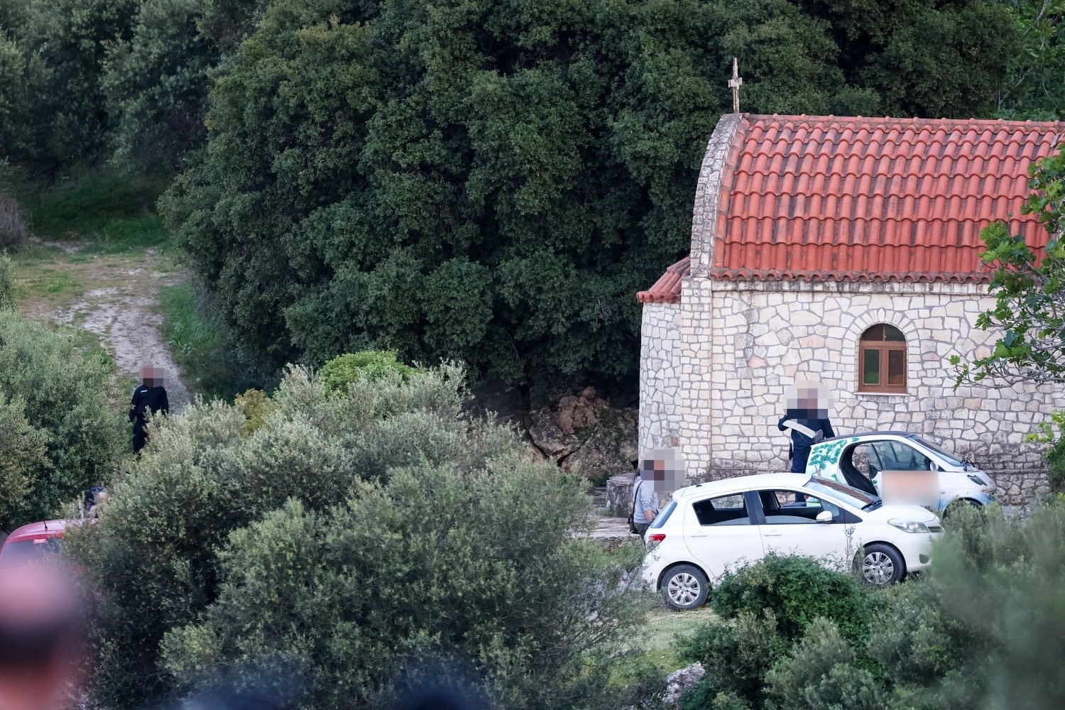 Κρήτη: Άφαντα το κινητό της 43χρονης και το όπλο της δολοφονίας – Τι εκτιμούν οι Αρχές για τον εντοπισμό τους