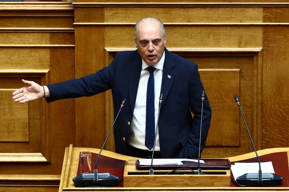 Κυριάκος Βελόπουλος: Ο Πρωθυπουργός Αγνοεί την Οικονομική Δυσπραγία των Πολιτών