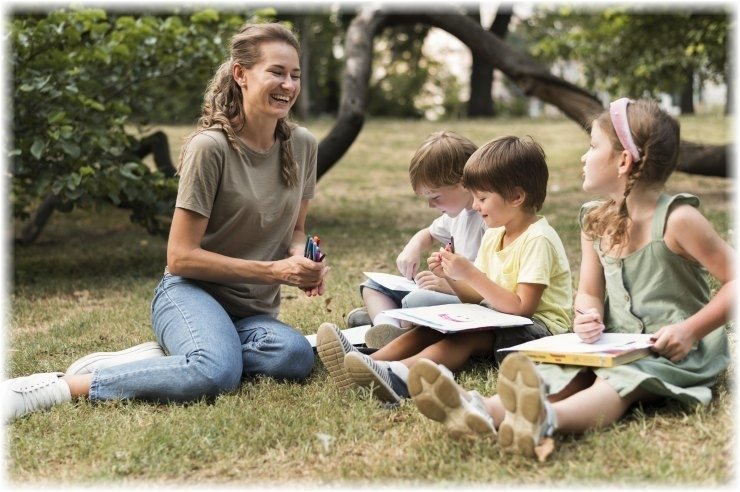 Επιτυχία για τις “Νταντάδες της Γειτονιάς”: 13.500 Επισκέψεις την Πρώτη Ημέρα Λειτουργίας της Πλατφόρμας!