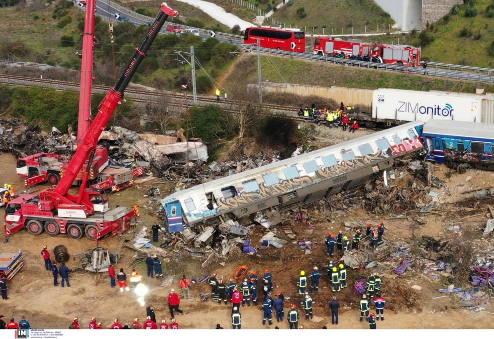 Τέμπη: Το Δημόσιο παραιτείται από δικαστικές διεκδικήσεις αποζημιώσεων για τα θύματα και τους τραυματίες