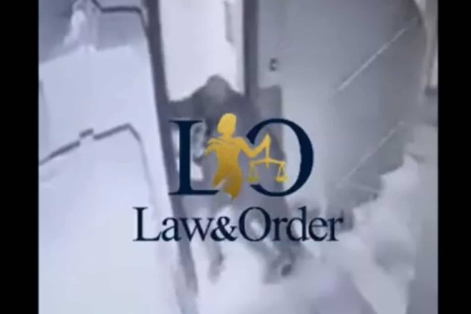 Κολωνός: Αστυνομικός εκτός υπηρεσίας συλλαμβάνει διαρρήκτη την ώρα της διάρρηξης – Σοκαριστικό βίντεο