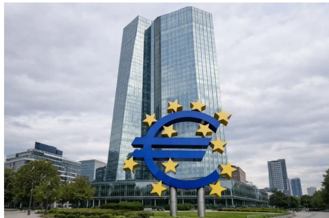Νέα Έρευνα της ΕΚΤ: Οι Ευρωπαϊκές Επιχειρήσεις Ανησυχούν για Επαναλαμβανόμενη Πληθωριστική Έξαρση