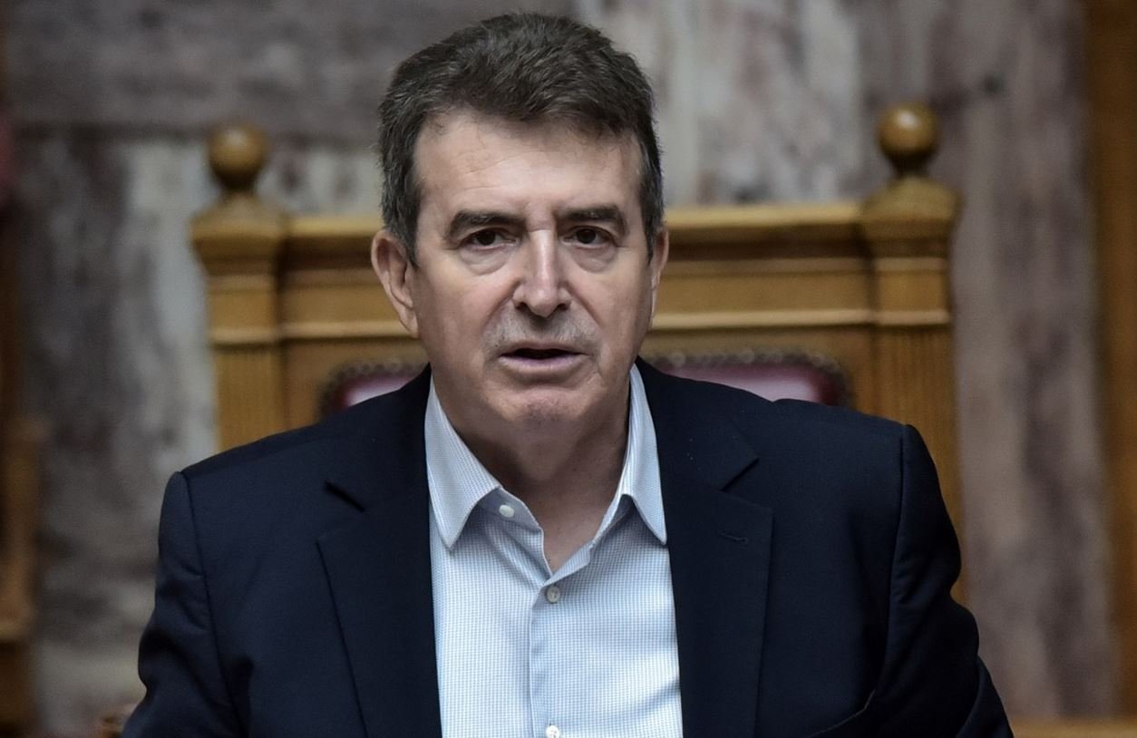 Νομοθετική Διάταξη για τα Ηλεκτρικά Πατίνια: Όλες οι Διευκρινίσεις από τον Υπουργό Προστασίας του Πολίτη, Μιχάλη Χρυσοχοΐδη