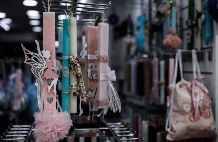 Έρευνα Επαγγελματικού Επιμελητηρίου Αθηνών για το Πάσχα 2026: Μειωμένες Πωλήσεις και Προκλήσεις για τις Επιχειρήσεις