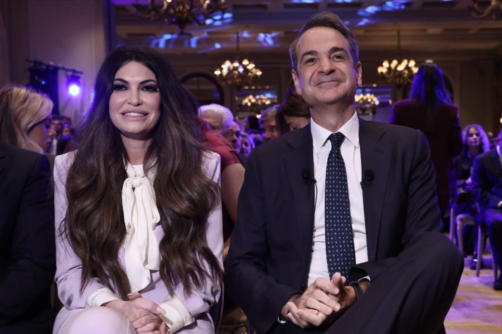 Politico: Ελλάδα & MAGA – Το Μεγάλο Ρίσκο του Μητσοτάκη με την «Πινελιά» της Γκίλφοϊλ