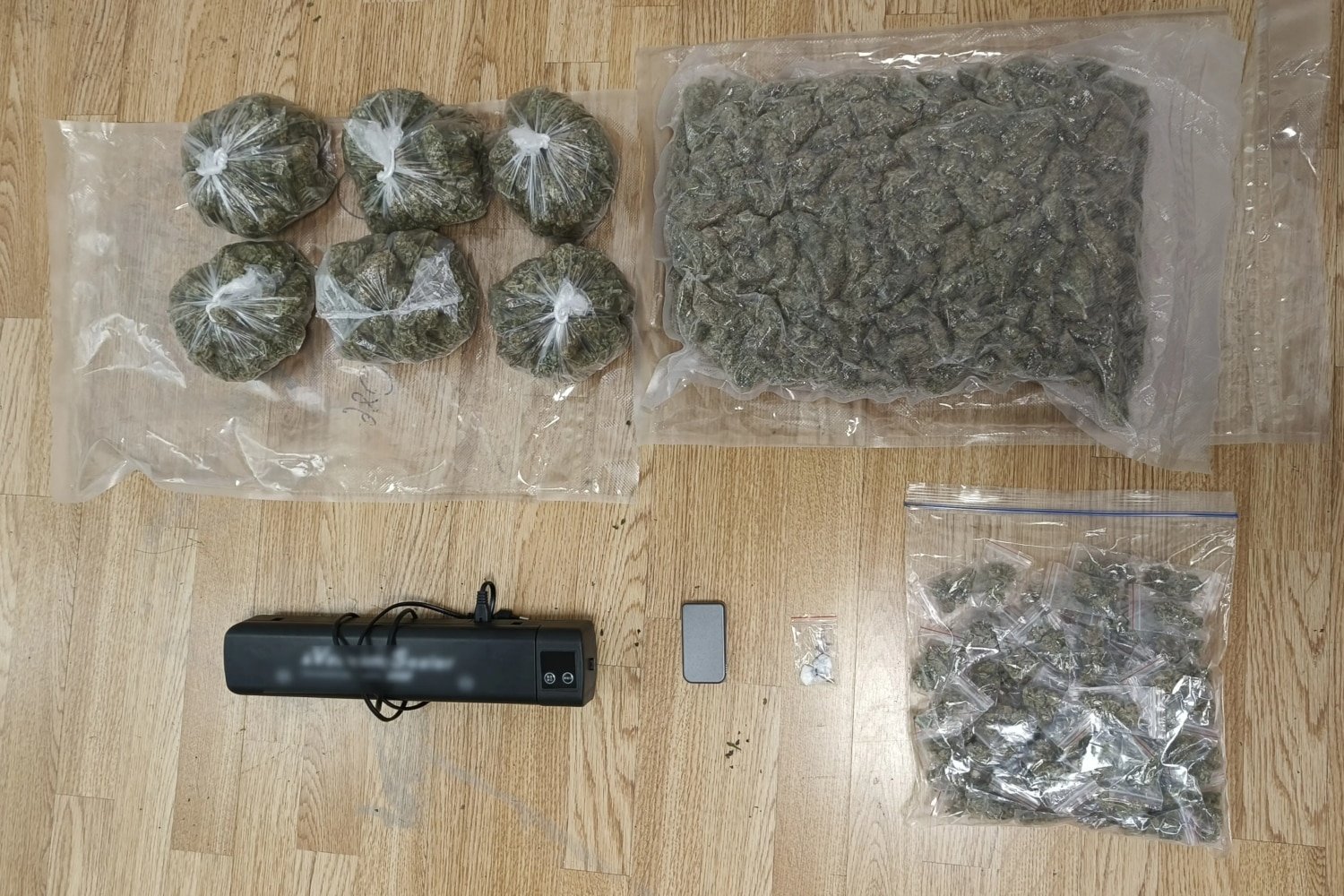 Σύλληψη 19χρονου για ναρκωτικά σε Αιγάλεω και Αγία Βαρβάρα: Αναλυτική ανακοίνωση της ΕΛ.ΑΣ.