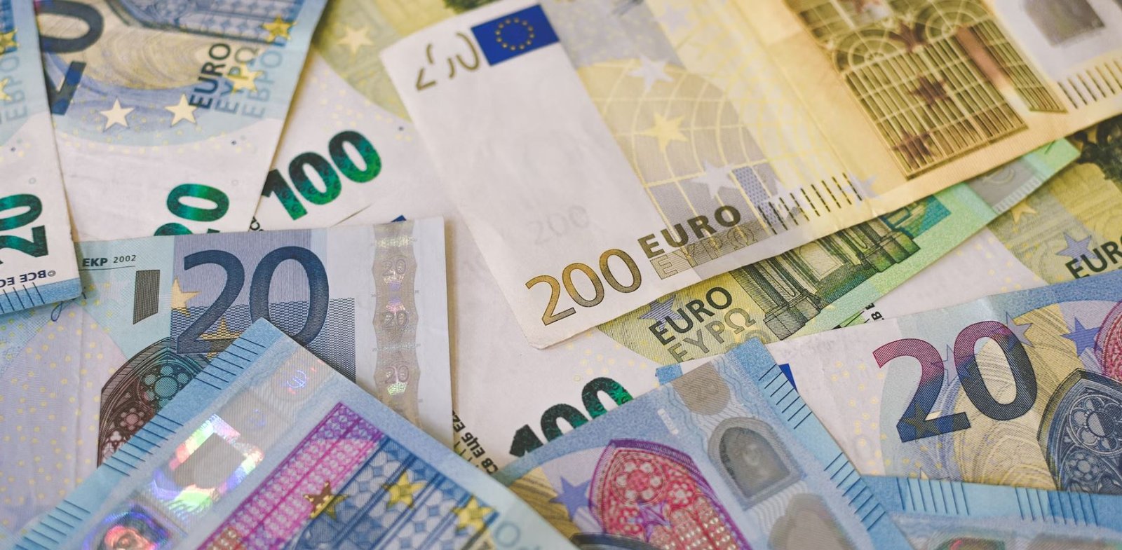 La Repubblica: Η Ιταλία Αντιμετωπίζει Νέα Δοκιμασία Χρέους, Παραγκωνίζοντας την Ελλάδα