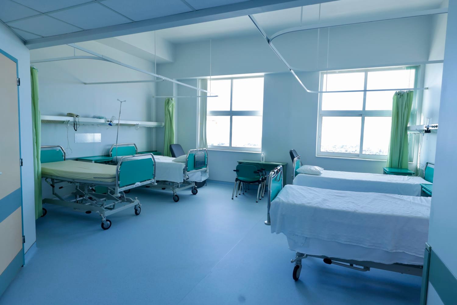 Συγκλονιστική Καταδίκη 12 Ετών Κάθειρξης σε Ογκολόγο της Θεσσαλονίκης για Εξαπάτηση Ασθενών με Ψεύτικες Θεραπείες
