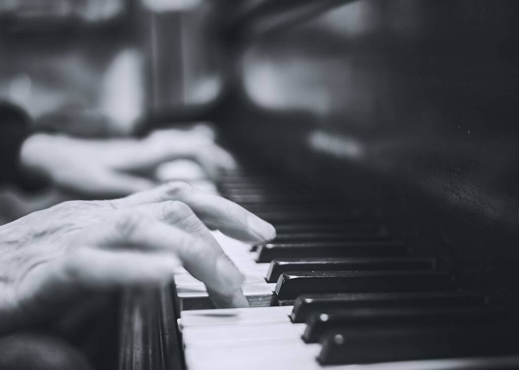 PIANO CITY ATHENS 2026: 10 υπέροχες ημέρες με δωρεάν πιανιστικές συναυλίες σε απρόσμενα σημεία της Αθήνας