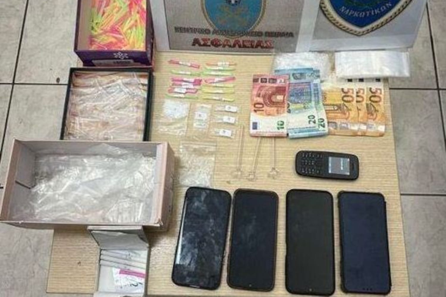 Πειραιάς: Τρεις αλλοδαποί συνελήφθησαν στο λιμάνι με κρυσταλλική μεθαμφεταμίνη