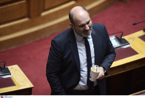 Δημήτρης Μαρκόπουλος προς Σωκράτη Φάμελλο στη Βουλή: «Εξεταστικές «μπάι πας» με προσκλήσεις δεν γίνονται»