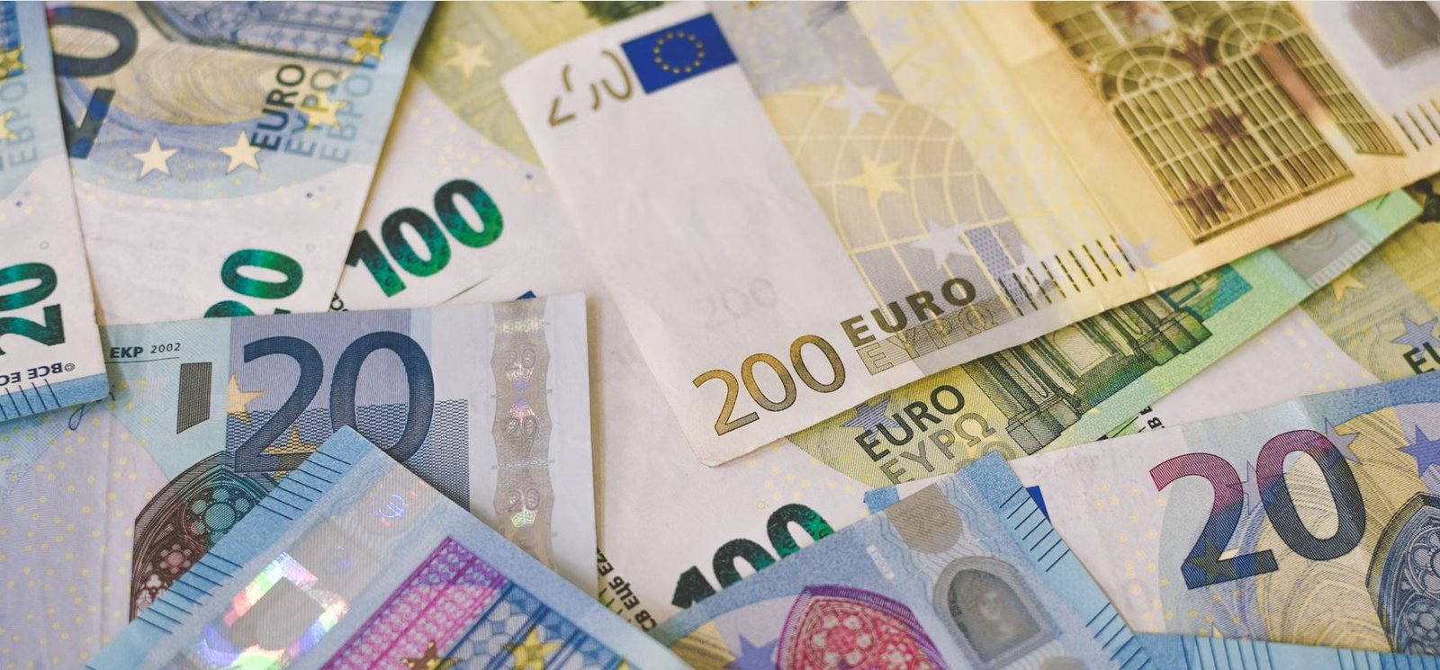 Νέες Προτάσεις για Επενδυτικούς Αποταμιευτικούς Λογαριασμούς: Όσα Πρέπει να Γνωρίζετε για να Ενισχύσετε την Οικονομία και την Αποταμίευση