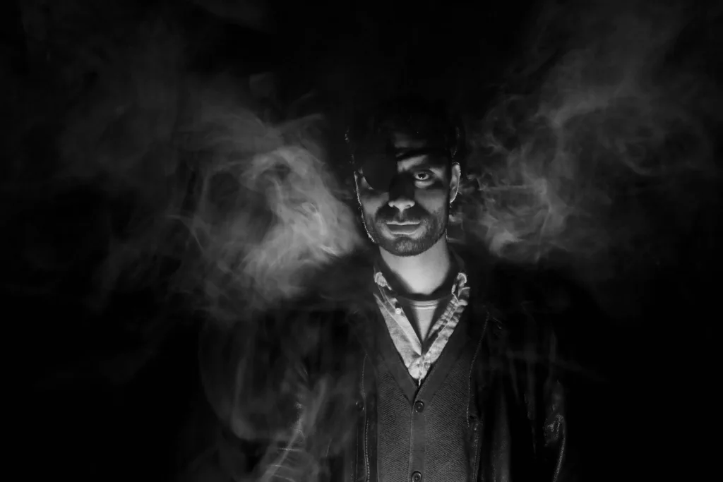 «Περί Τυφλότητας»: Μια Συναρπαστική Σκηνοθετική Μεταφορά του Έργου του Ζοζέ Σαραμάγκου στο H.ug Artspace