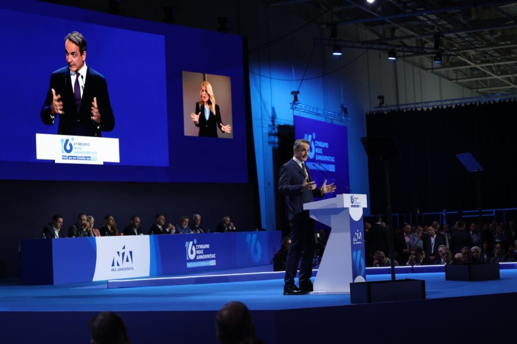 Στο 16ο Συνέδριο της ΝΔ: Κυριάκος Μητσοτάκης «Την ιστορία την γράφουν οι παρόντες» – Οι εκλογές το 2027, ξεκάθαρο μήνυμα προς την αντιπολίτευση