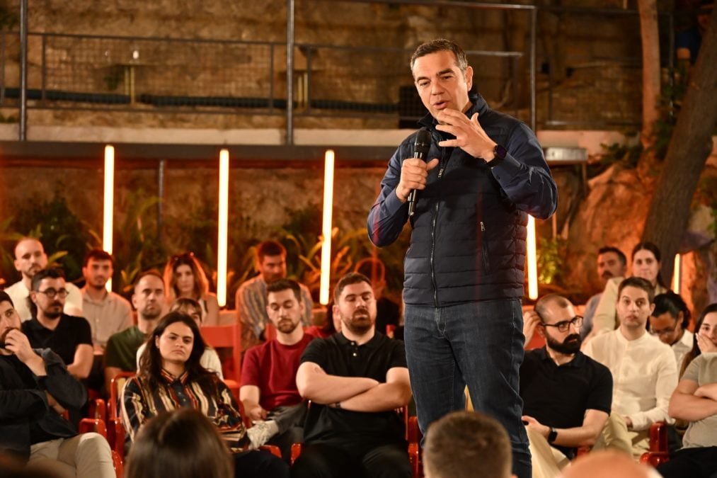 Αλέξης Τσίπρας: Ανακοινώσεις για το νέο κόμμα την ερχόμενη Τρίτη στην Πλατεία Θησείου – Κάλεσμα στους νέους «να ανοίξουμε τα πανιά μας σε νέους ορίζοντες»
