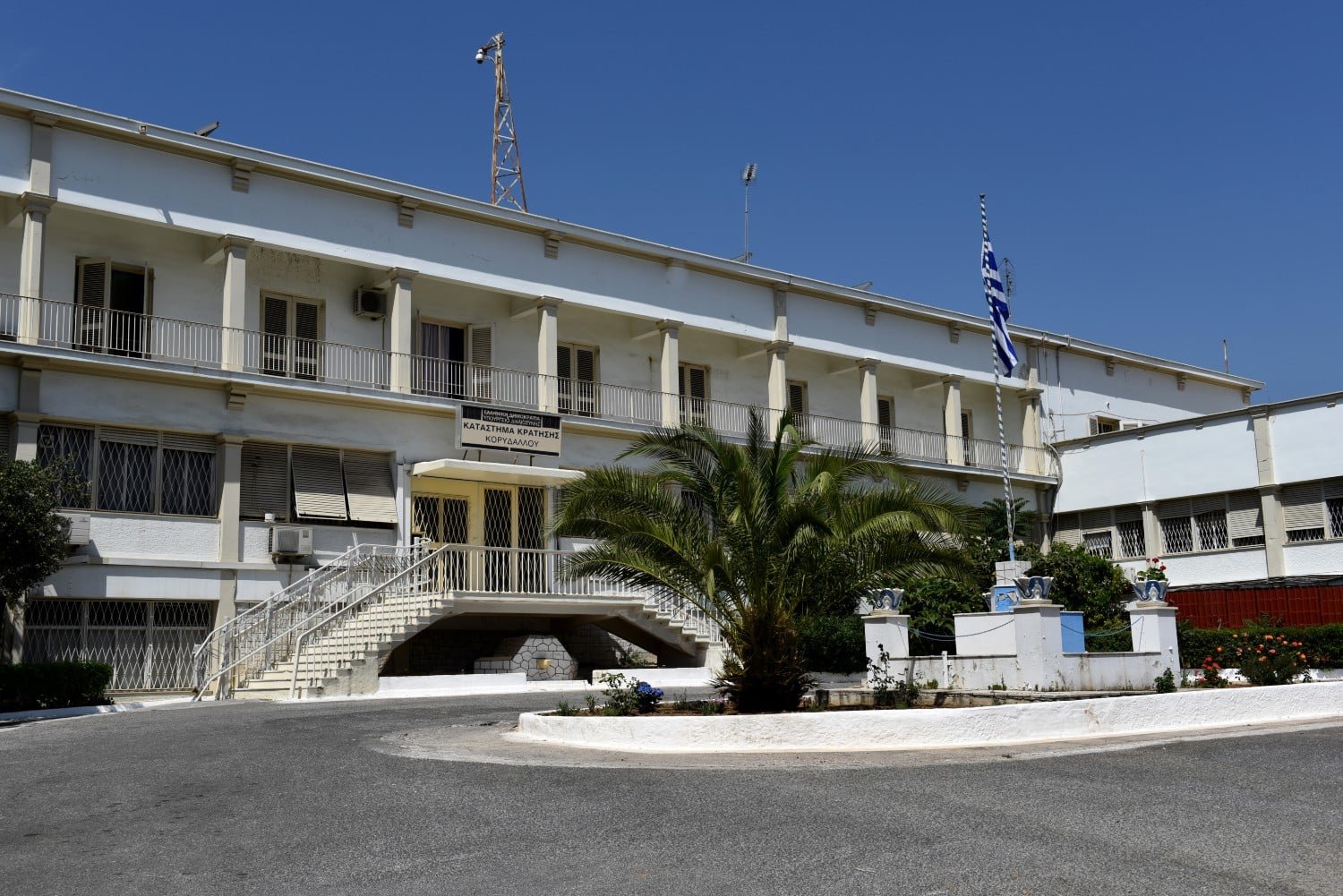 Φυλακές Κορυδαλλού: Σοκαριστικές καταγγελίες για σωματική βία και εκβιασμούς κρατουμένων από αλλοδαπό με σκοπό την απόσπαση χρημάτων – Βίντεο σοκάρει