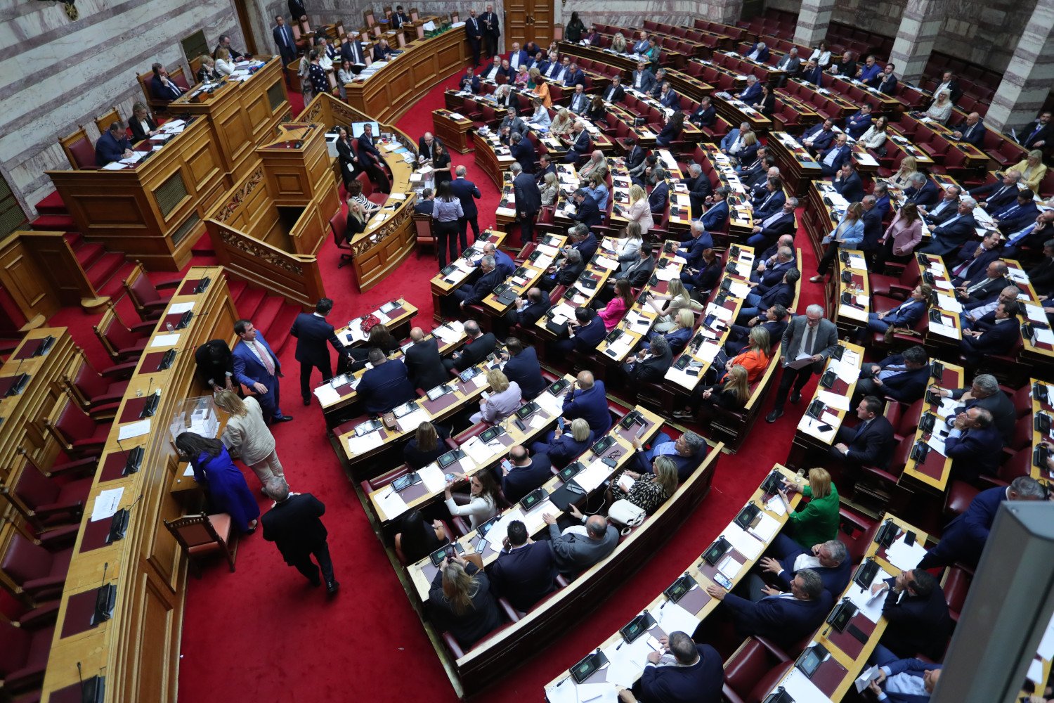 Ολομέλεια της Βουλής: Απορρίφθηκαν οι προτάσεις για σύσταση προανακριτικής επιτροπής για τους Λιβανό και Αραμπατζή σχετικά με τον ΟΠΕΚΕΠΕ